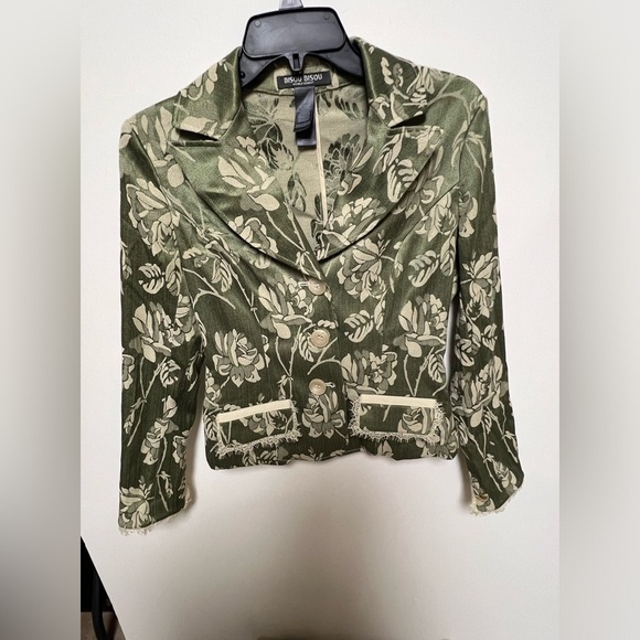BISOU BISOU SIZE 6 GREEN AND CREAM FLORAL JACKET - Picture 1 of 9